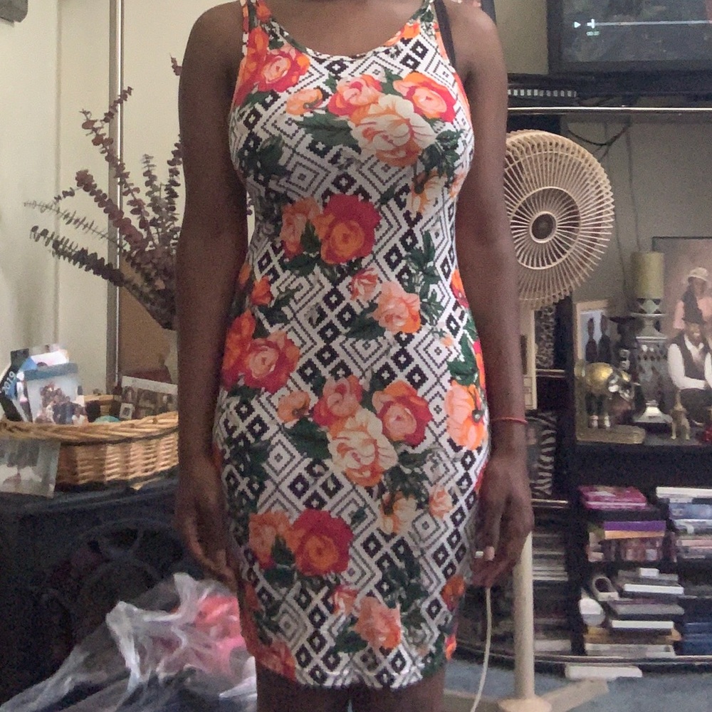 Bodycon Floral Patterned Midi Dress